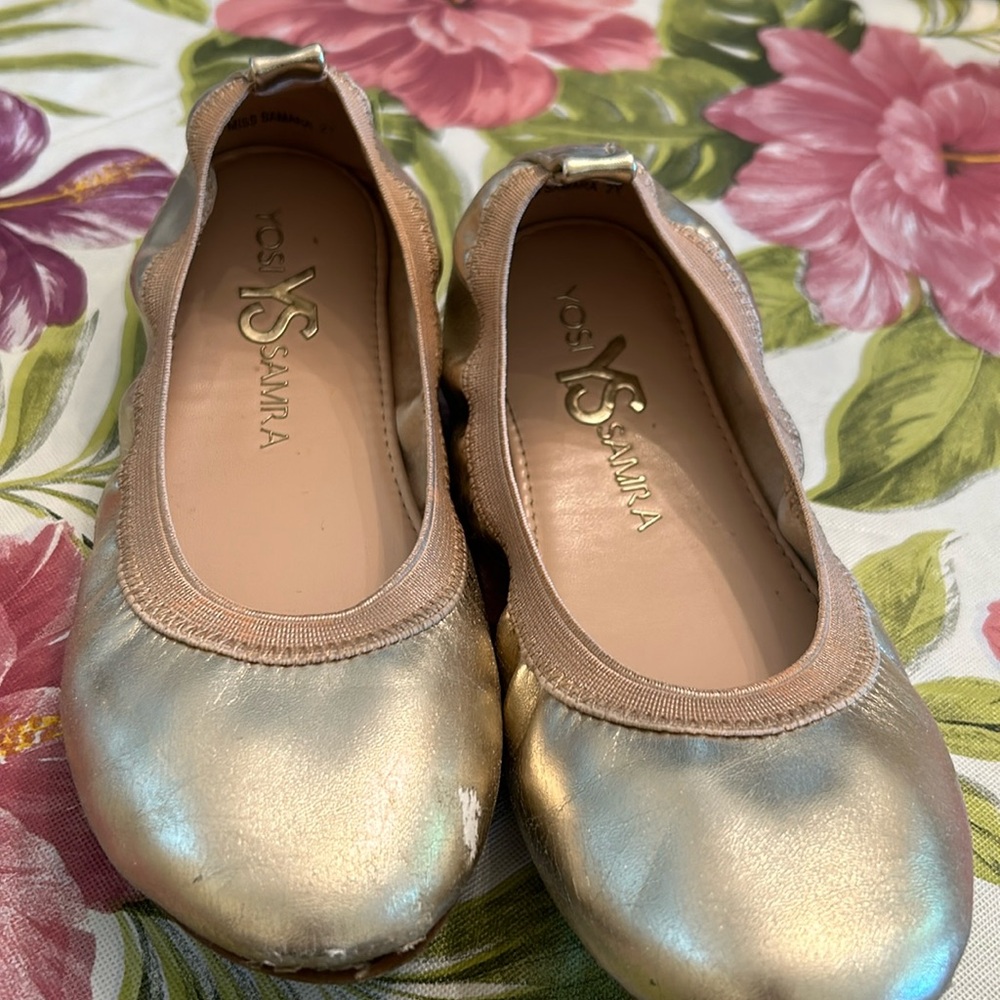 Gold ballet flats